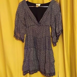 Sophie Max. Navy Floral Medium.